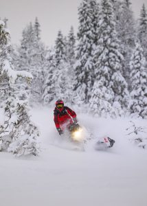 Skoteråkning i lössnö i Borgafjäll